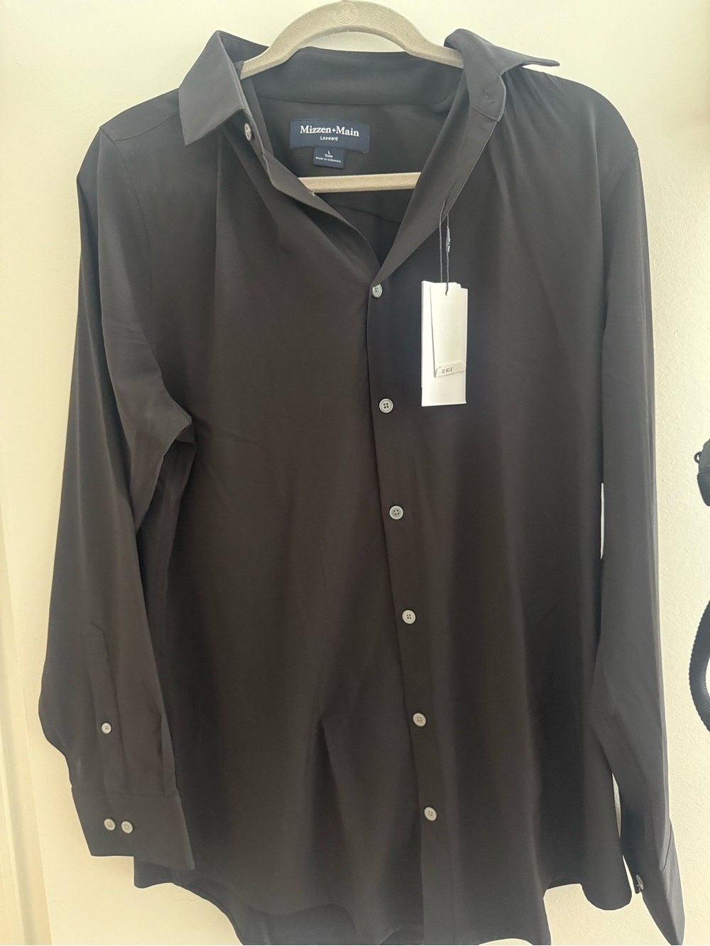 Mizzen+Main Men's Black Long-Sleeve Performance Dress Shirt